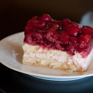 Himbeer Kuchen mit einer Creme Schicht